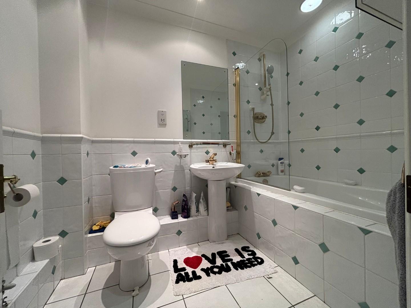 Turnberry Close, Hendon, NW4, London